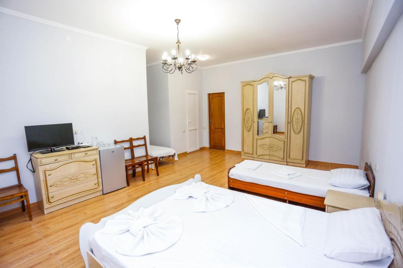 غاغرا Hotel Sabina المظهر الخارجي الصورة