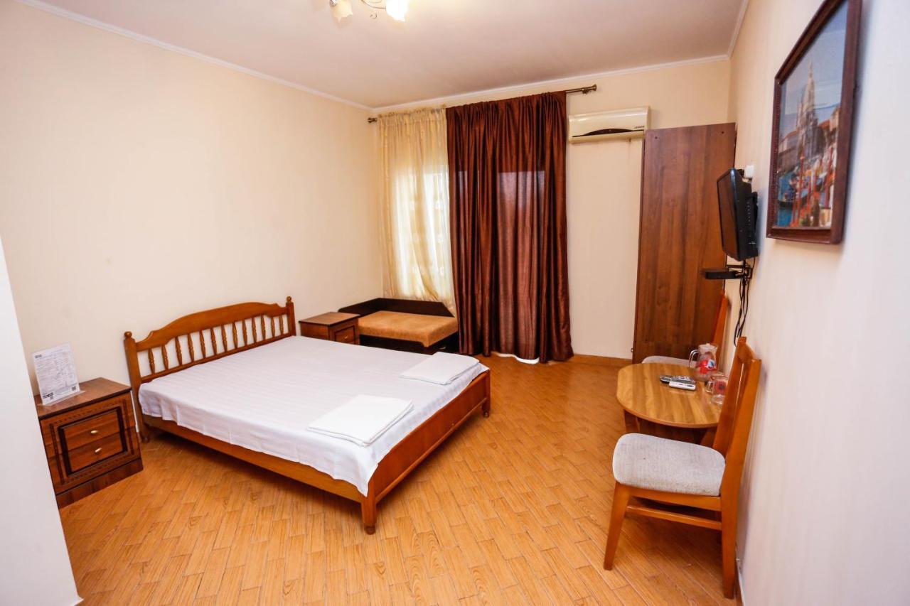 غاغرا Hotel Sabina المظهر الخارجي الصورة