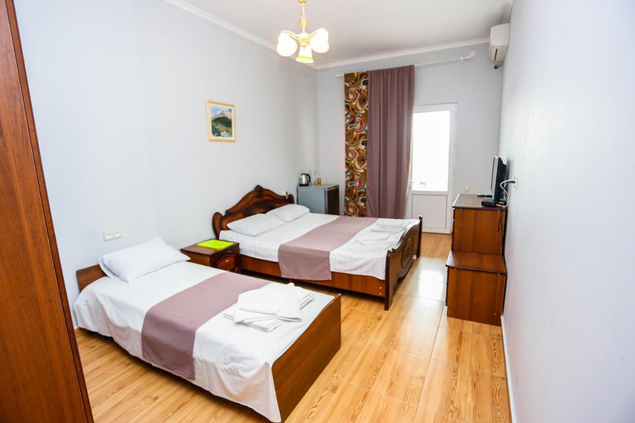 غاغرا Hotel Sabina المظهر الخارجي الصورة