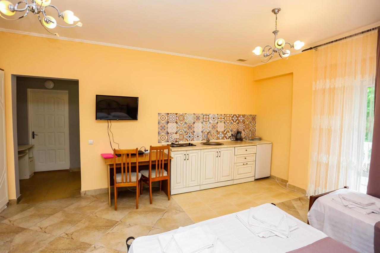 غاغرا Hotel Sabina المظهر الخارجي الصورة