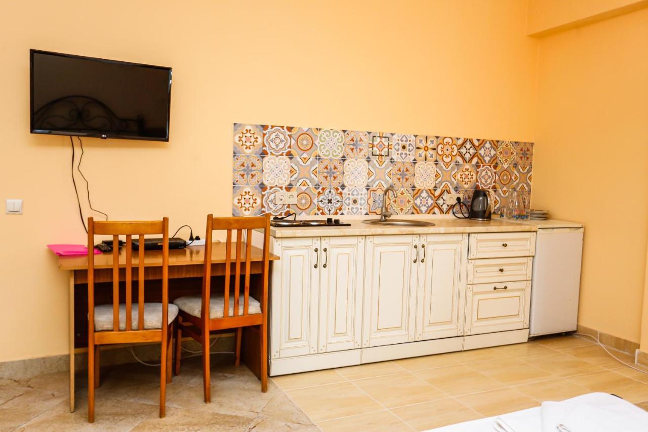 غاغرا Hotel Sabina المظهر الخارجي الصورة