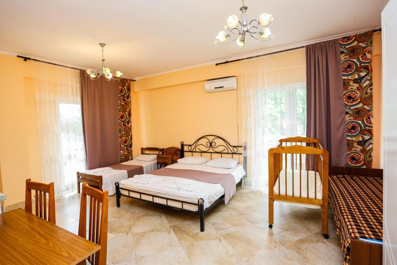 غاغرا Hotel Sabina المظهر الخارجي الصورة