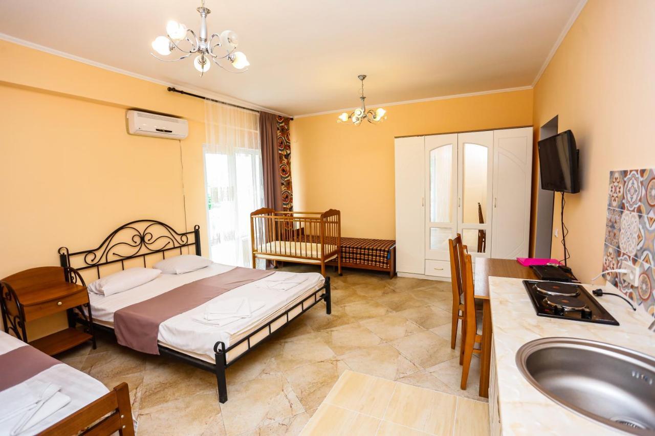 غاغرا Hotel Sabina المظهر الخارجي الصورة